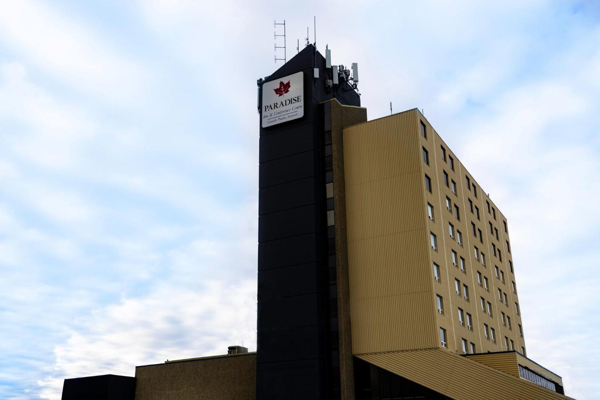 Paradise Inn & Conference Centre Grande Prairie Exterior foto